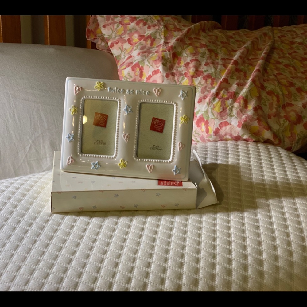 Twin Picture Frame
